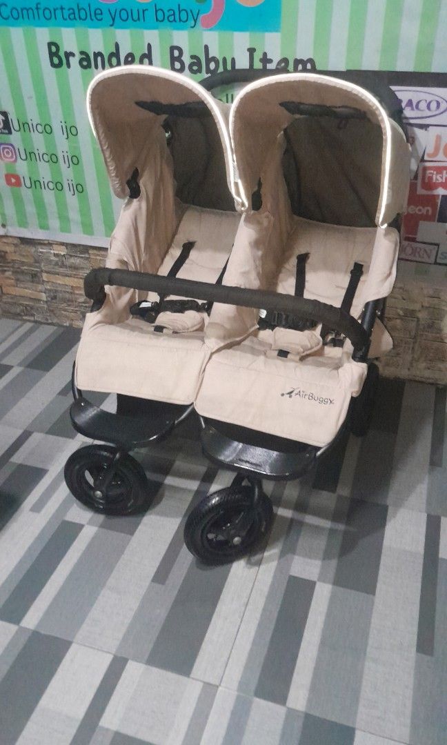 Twins stroller airbuggy (Category: Strollers) located in Caloocan City. Submitted by Unicoijo02 (Listing ID 1341703251, Image 3). Description: .