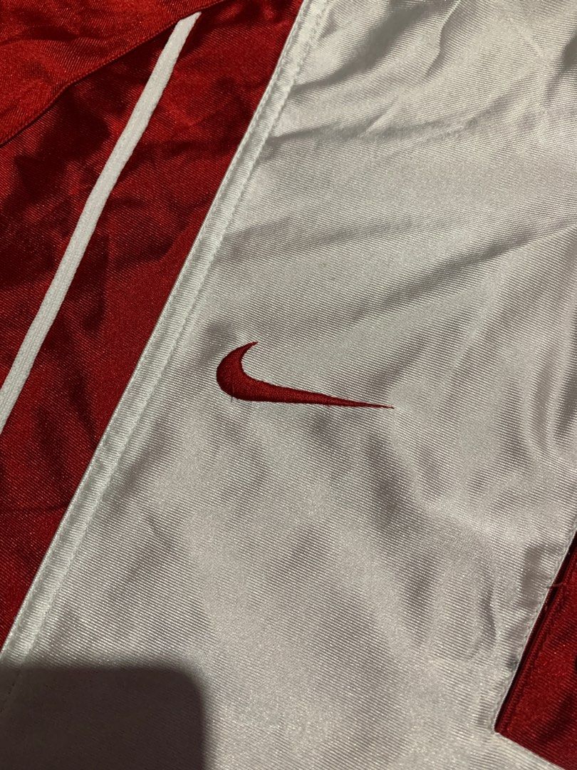 Vintage Y2K Nike Warmer Jersey (Category: Tshirts & Polo Shirts ) located in Quezon City. Submitted by studyanthrift (Listing ID 1341676892, Image 3). Description: .