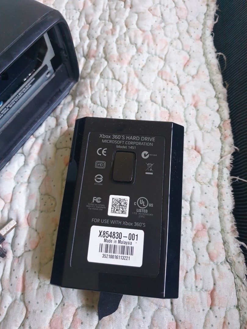 Xbox 360 (Category: Xbox) located in Cavite. Submitted by siklilpuptip (Listing ID 1341672117, Image 3). Description: not sure if the unit is working or not.. kinect working properly. no console.