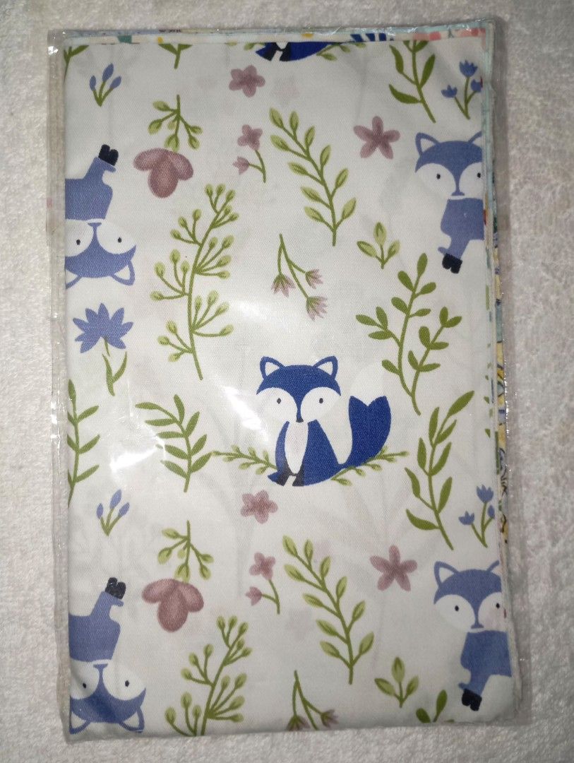 💛 Japanese Cotton Bronzing Fabric Handmade DIY Patchwork (Category: Craft Supplies & Tools) located in Quezon City. Submitted by ana-chan (Listing ID 1341777066, Image 2). Description: 21 x 26cm 6pc Brandnew sealed.