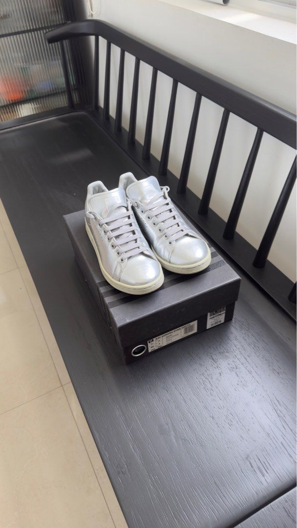 Adidas X Raf Simons Stan Smith (Category: Sneakers) located in San Pedro. Submitted by gamit_pang_hiwalayan (Listing ID 1341829785, Image 1). Description: For Sale: Adidas X Raf Simons Stan Smith / US Men’s 7.5 / Very Good Condition / Very Minimal Heel Drag / Php 5,500 Payment via GCash / Maya / BDO .