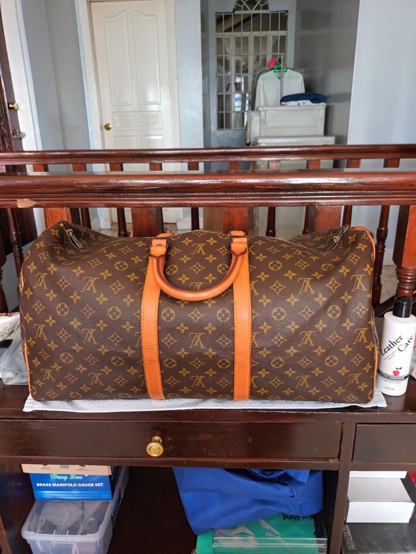 Authentic lv keepal (Category: Luxury Bags & Wallets) located in Del Monte. Submitted by silvertree_520244 (Listing ID 1341841098, Image 1). Description: .