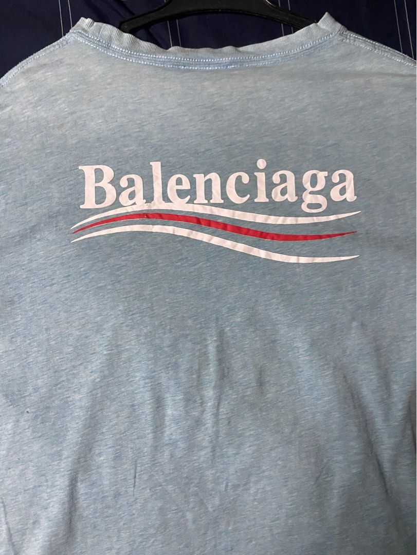 Balenciaga T-Shirt Wave (Category: Tshirts & Polo Shirts ) located in Gloria. Submitted by lieethriftroom (Listing ID 1341919946, Image 3). Description: Width:20 Lenght:28 Color rate:9.5/10 Need wash No Issue.