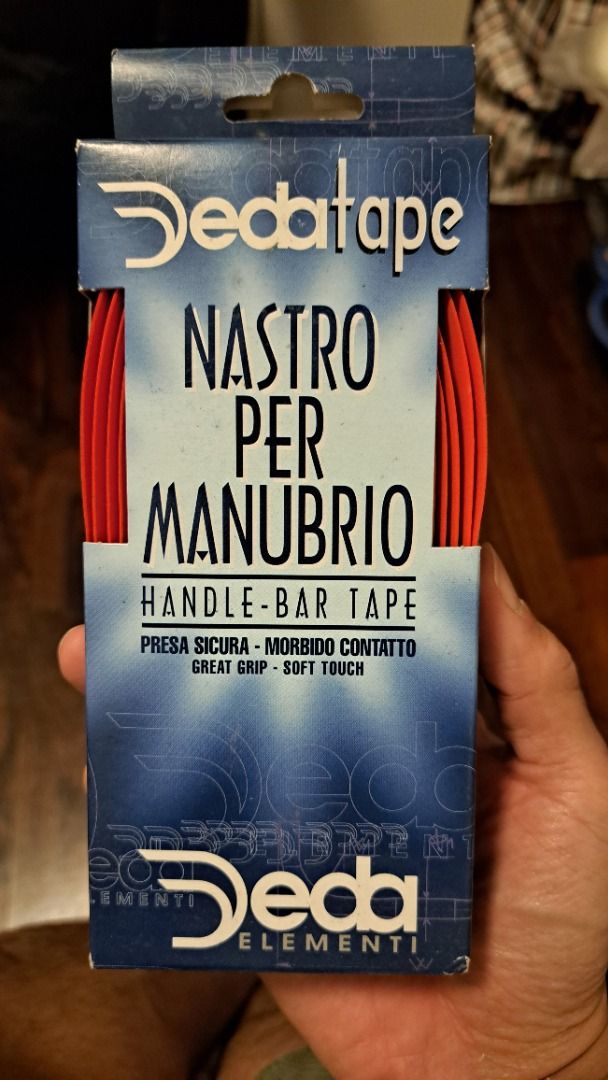 Bar tape （分類：單車）位於 Hong Kong。 由 mouball 提交（商品編號 1341906607，圖片 2）。簡介： Colnago bar tape 60 Deda tape 60。