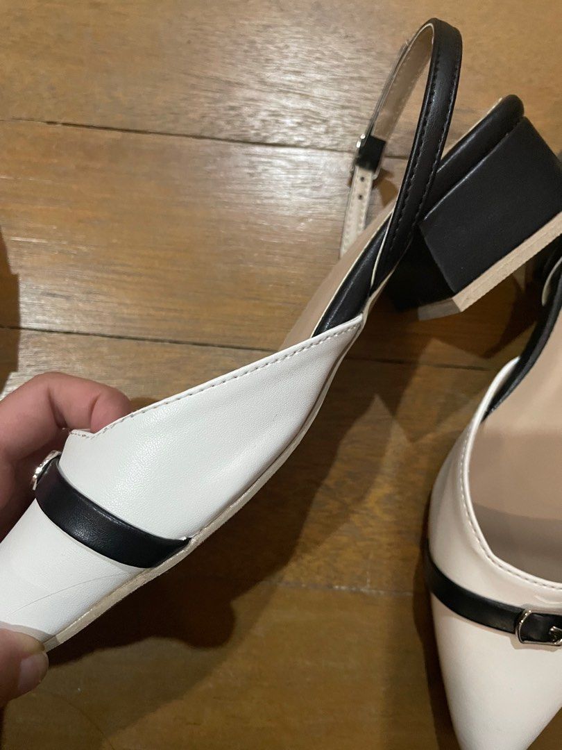 black and white mary janes (Category: Flats & Sandals) located in Manila. Submitted by mcxiner (Listing ID 1341800670, Image 2). Description: - got this for 1.5k - brand new, too small on me - 22cm, size 35 - comes with the box.