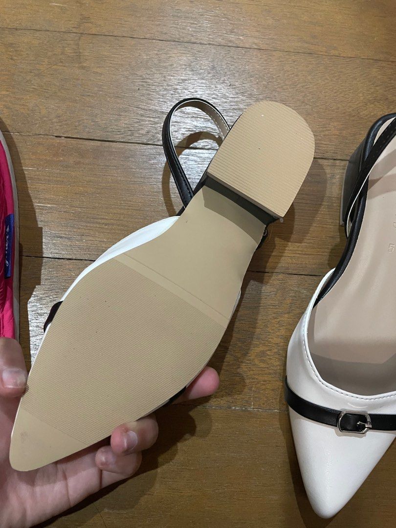 black and white mary janes (Category: Flats & Sandals) located in Manila. Submitted by mcxiner (Listing ID 1341800670, Image 3). Description: - got this for 1.5k - brand new, too small on me - 22cm, size 35 - comes with the box.