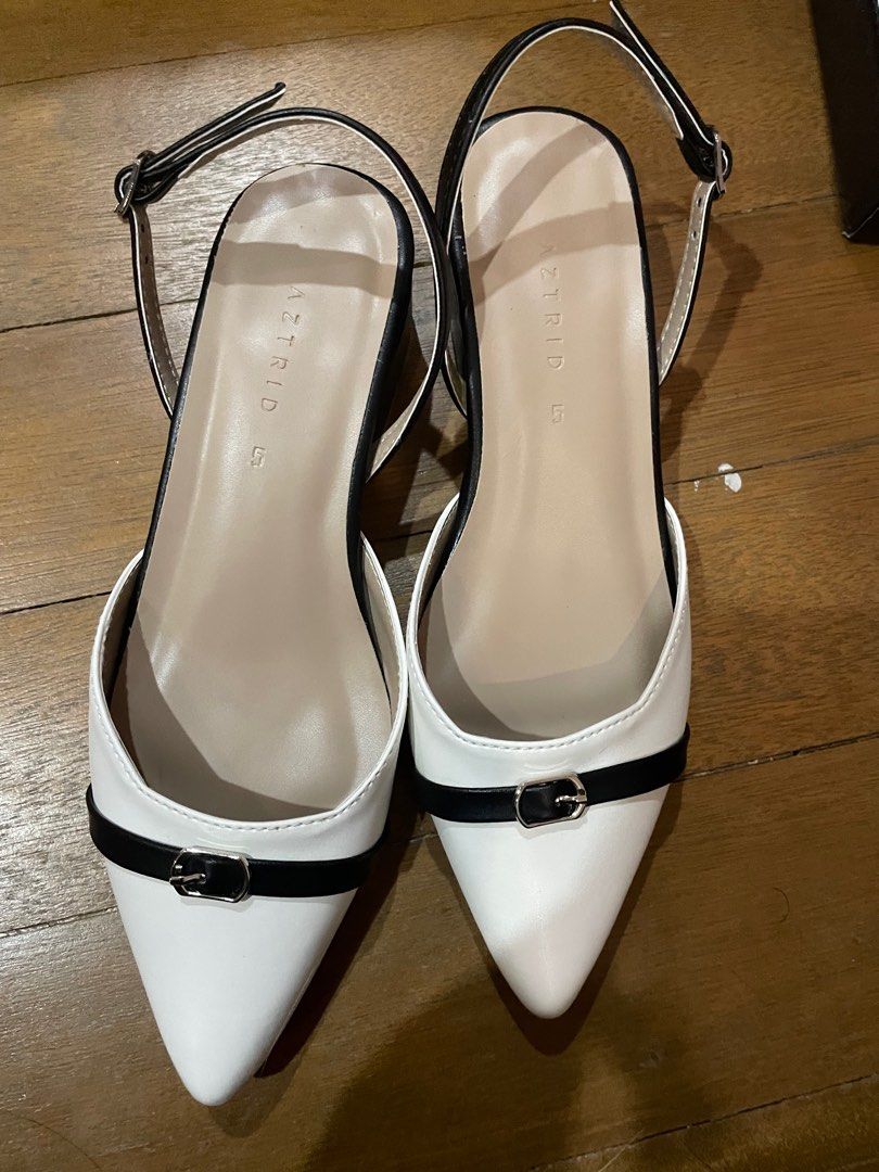black and white mary janes (Category: Flats & Sandals) located in Manila. Submitted by mcxiner (Listing ID 1341800670, Image 1). Description: - got this for 1.5k - brand new, too small on me - 22cm, size 35 - comes with the box.