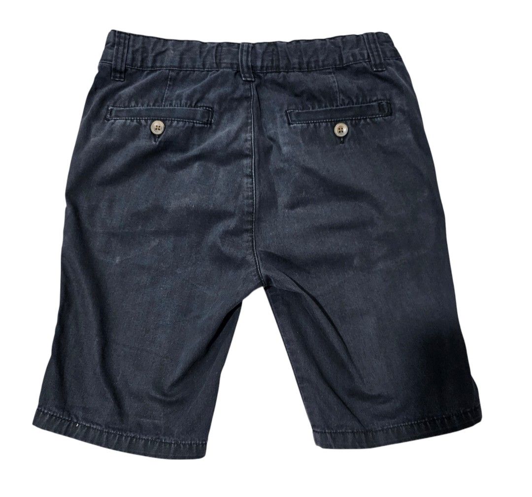 Black shorts for kids (Category: Babies & Kids Fashion) located in Paranaque City. Submitted by macadamia31 (Listing ID 1341927148, Image 2). Description: fits 10-12yo with adjustable waist band waist- 24-26inches length -17inches.