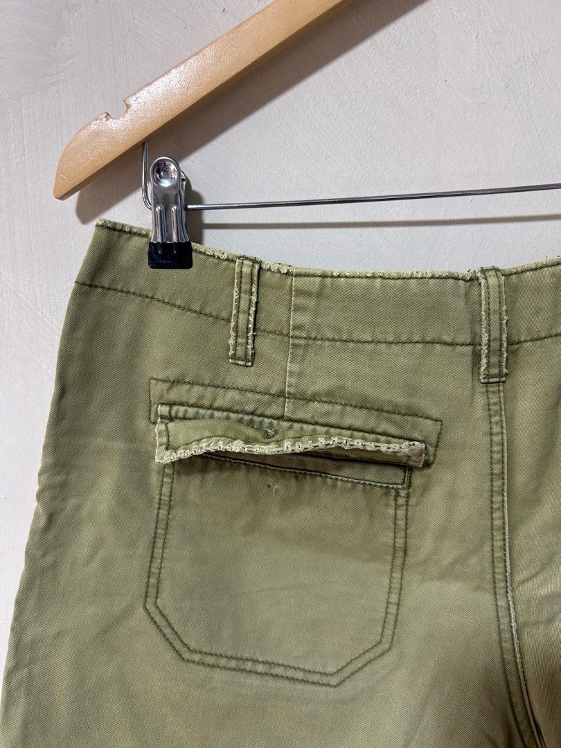 BUY ANY 3 (50php and below items) FOR 100 - Old Navy Shorts (Category: Shorts) located in Bulacan. Submitted by declutterplus (Listing ID 1341839916, Image 3). Description: Fits M.