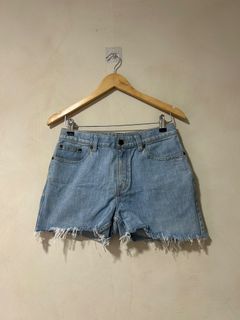 (Category: ) located in . Submitted by declutterplus (Listing ID 1341842412, Image 1). Description: .