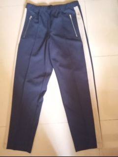 （分類：）位於 。 由 washuk 提交（商品編號 1341780281，圖片 1）。簡介： 。