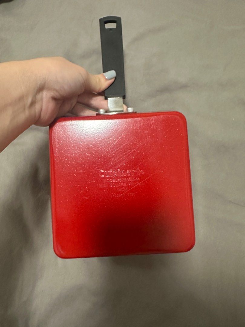 Cusinart small frying pan (Category: Cookware & Accessories) located in Quezon City. Submitted by _shopsnatched88 (Listing ID 1341906829, Image 3). Description: .