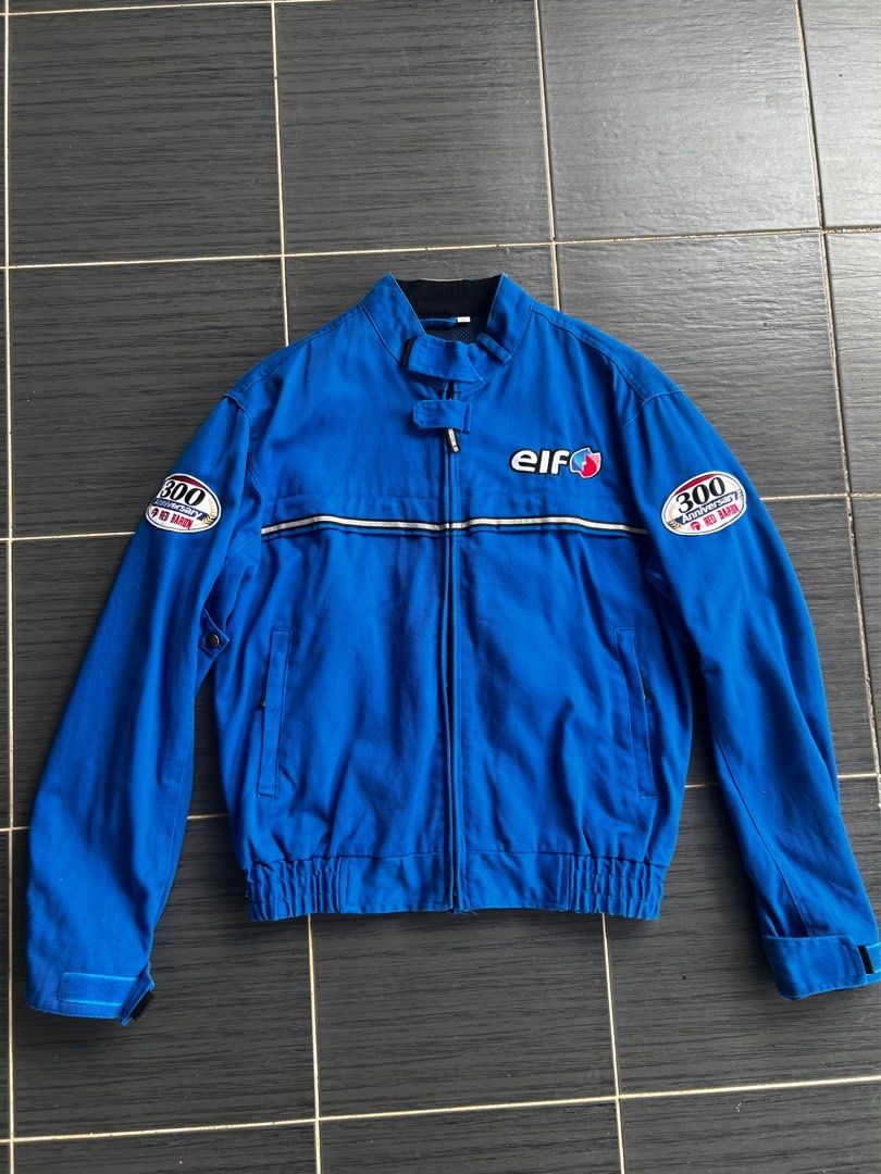 Elf Jacket (Category: Coats, Jackets and Outerwear) located in Pengerang. Submitted by m.ariffz (Listing ID 1341805026, Image 1). Description: Elf anniversary 300 Saiz M Pit 22/26 Cod desaru johor.