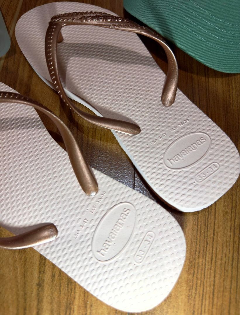 Exclusive holiday sale 15 off this item Treat yourself to luxury at a fraction of the price. Havaianas Ballet Rose Slim Flip Flop. Babies Kids Babies Kids Fashion on Carousell