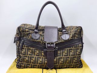 (Category: ) located in . Submitted by designercollectibles.com.au (Listing ID 1341836794, Image 1). Description: .