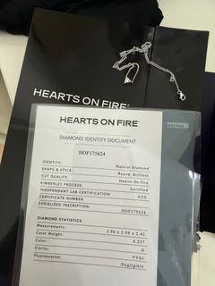 （分類：）位於 。 由 kazafcat 提交（商品編號 1341936128，圖片 1）。簡介： 。