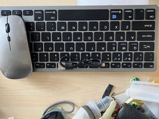 藍牙鍵盤（有滑鼠）可連接iPad同電腦