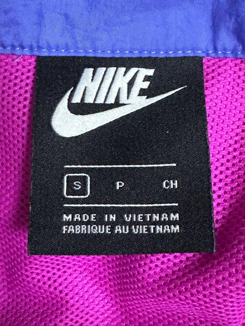 Jacket (Category: Activewear) located in Kuala Lumpur. Submitted by wardrobe_me (Listing ID 1341958790, Image 3). Description: - Baggy.