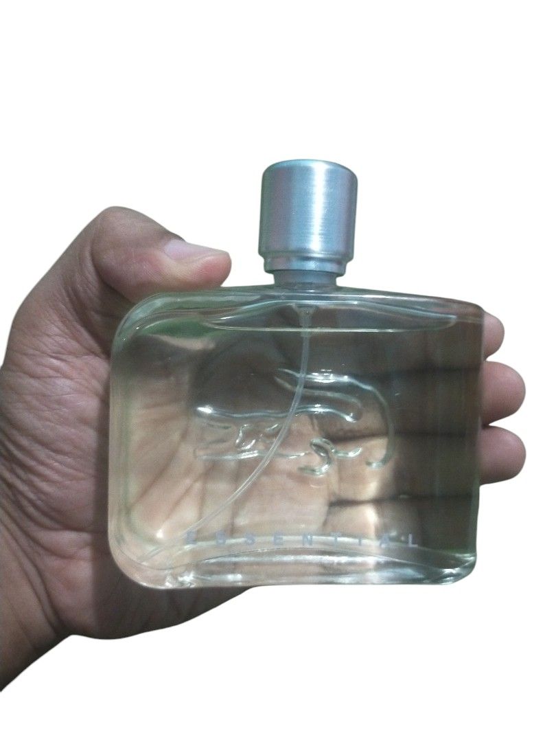 LACOSTE ESSENTIAL EAU DE TOILETTE POUR HOMME NATURAL SPRAY 125 ML - Main Image