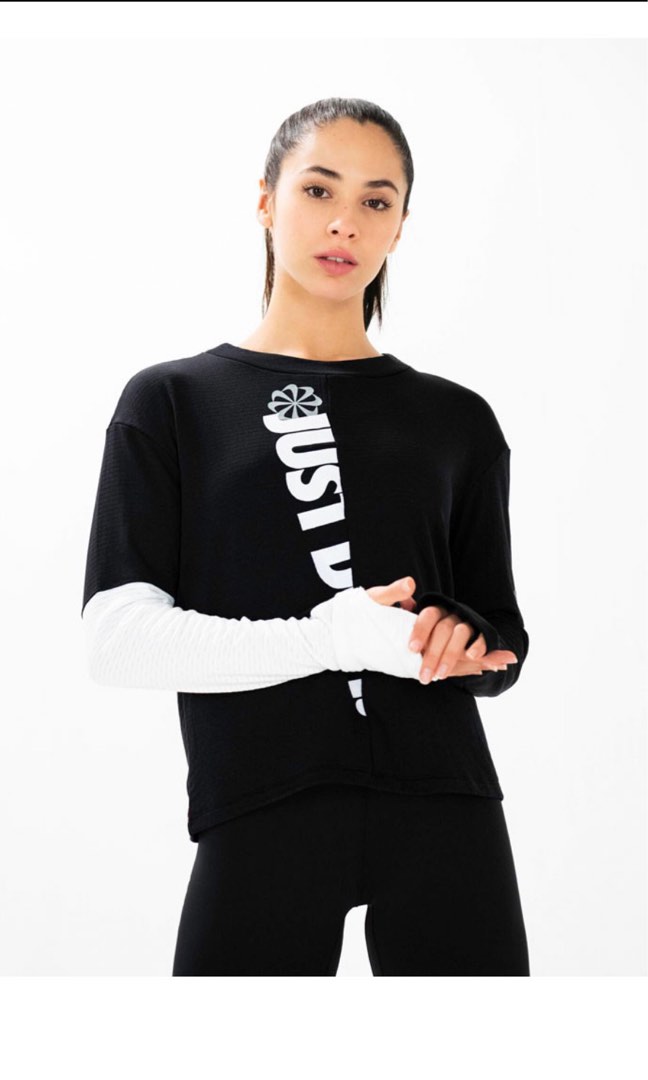 Nike Therma Sphere Icon Clash Women s Long Sleeve Running Top Women s Fashion Activewear on Carousell