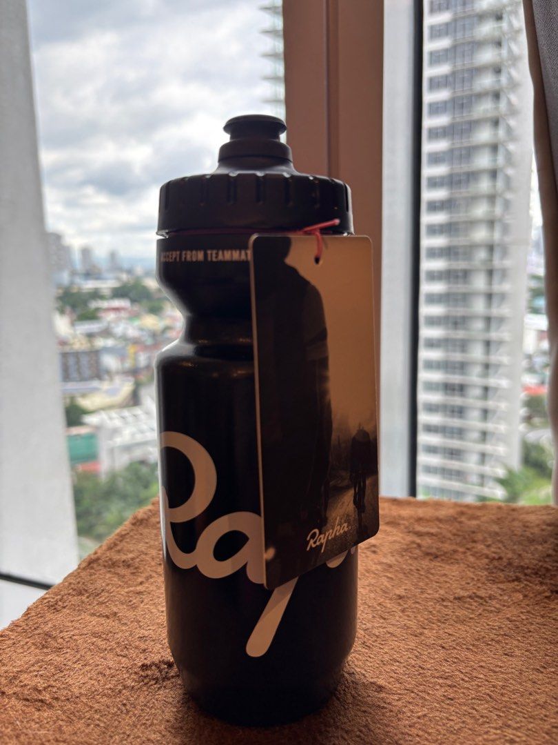 Rapha Hydration Bottle (Category: Sports & Fitness Nutrition) located in Quezon City. Submitted by moptop22 (Listing ID 1341811842, Image 1). Description: Brand New Original Size: Small.