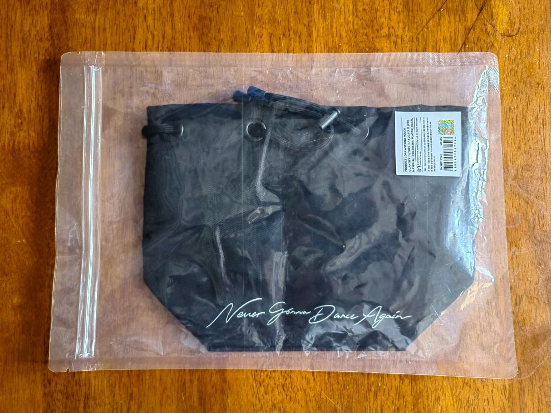 SEALED SHINee Taemin Never Gonna Dance Again Drawstring Pouch (Category: K-Wave Merchandise) located in Cebu City. Submitted by pikapicachuuu_bns (Listing ID 1341932524, Image 1). Description: WTS LFB ↪︎ SHINee Taemin Sealed Never Gonna Dance Again Drawstring Pouch 💸1250 📍Official 📍On hand 📍Reply or message to claim #kpop #kpopmerch #wts #lfb #shinee #onew #taemin #jonghyun #minho #key #advice #ngda #gasoline #groksinthekeyland #goatinthekeyl