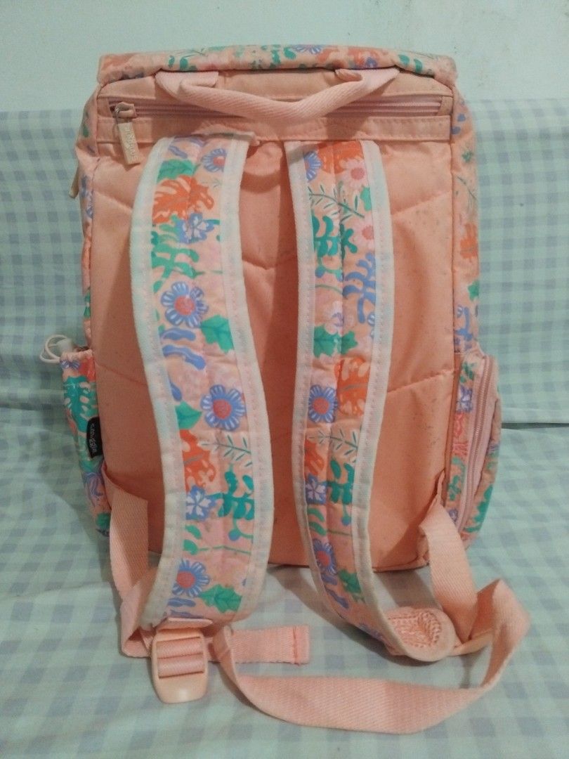 SMIGGLES PASTEL COLORFUL BACKPACK ORIGINAL (Category: Babies & Kids Fashion) located in Las Pinas. Submitted by goldinbox (Listing ID 1341932332, Image 3). Description: USED AND WASHED ALREADY THEN STORED WITH SIGN OF USAGE BUT WELL USED ITEM BOUGHT FROM LONDON UNIQUE DESIGN FULLY PADDED SHOULDER STRAP FOR BACK COMFORT SPACIOUS WITH INTERNAL COMPARTMENT ELEGANT STYLE AND ATTRACTIVE HEIGHT:14 IN WIDTH 12 IN SPACIOUS.