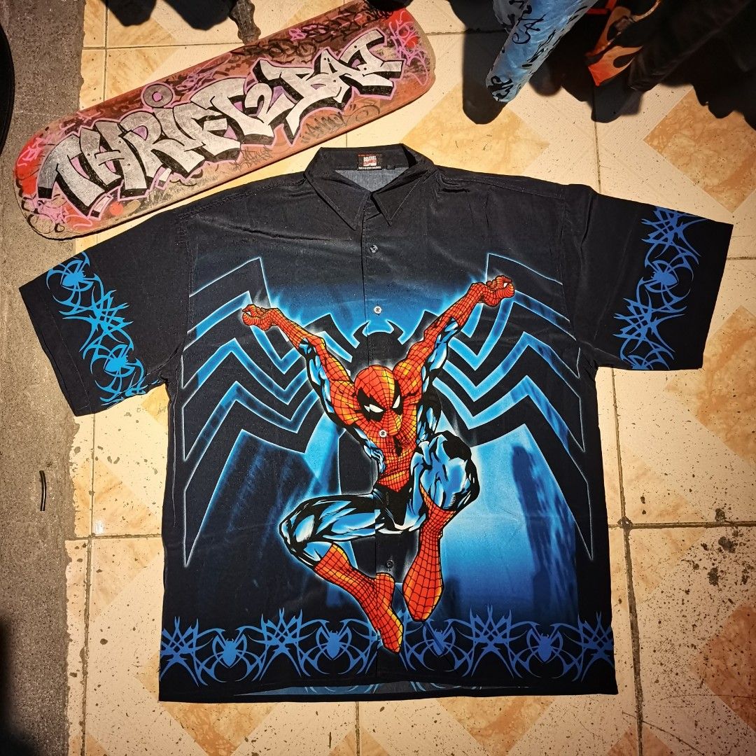 Spider Man All Over Print ( Vintage ) (Category: Tshirts & Polo Shirts ) located in Santa Cruz. Submitted by thrift2bai (Listing ID 1341889299, Image 1). Description: vintage spider man button down polo.