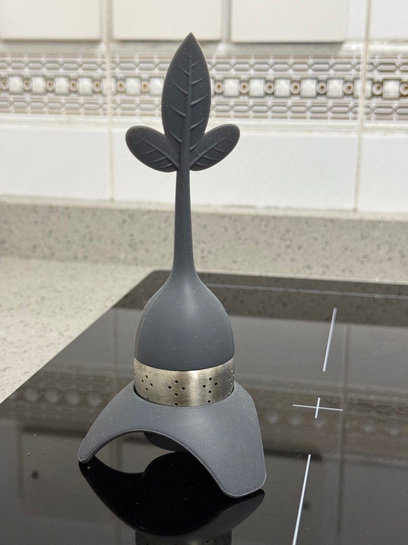 Tea infusers (Category: Cookware & Accessories) located in Singapore. Submitted by royalcloud_cd58d1 (Listing ID 1341789969, Image 2). Description: Brand new, never used before .