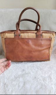 (Kategori: ) berada di . Dikirim oleh yantiitsmegarage (ID iklan 1341777843, Gambar 1). Deskripsi: .