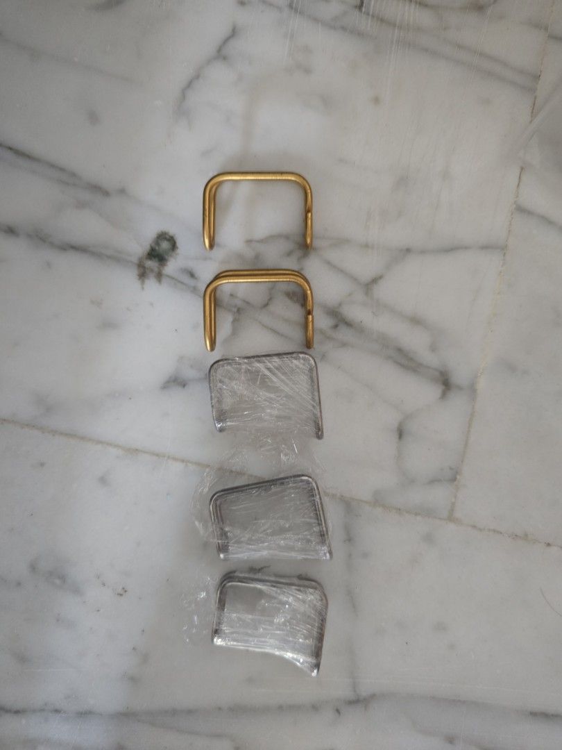Titanium e hook (Category: Parts & Accessories) located in Singapore. Submitted by Brompnotty (Listing ID 1341799578, Image 1). Description: take 1 for 12 left 2 gold 1 silver brompton trifold.