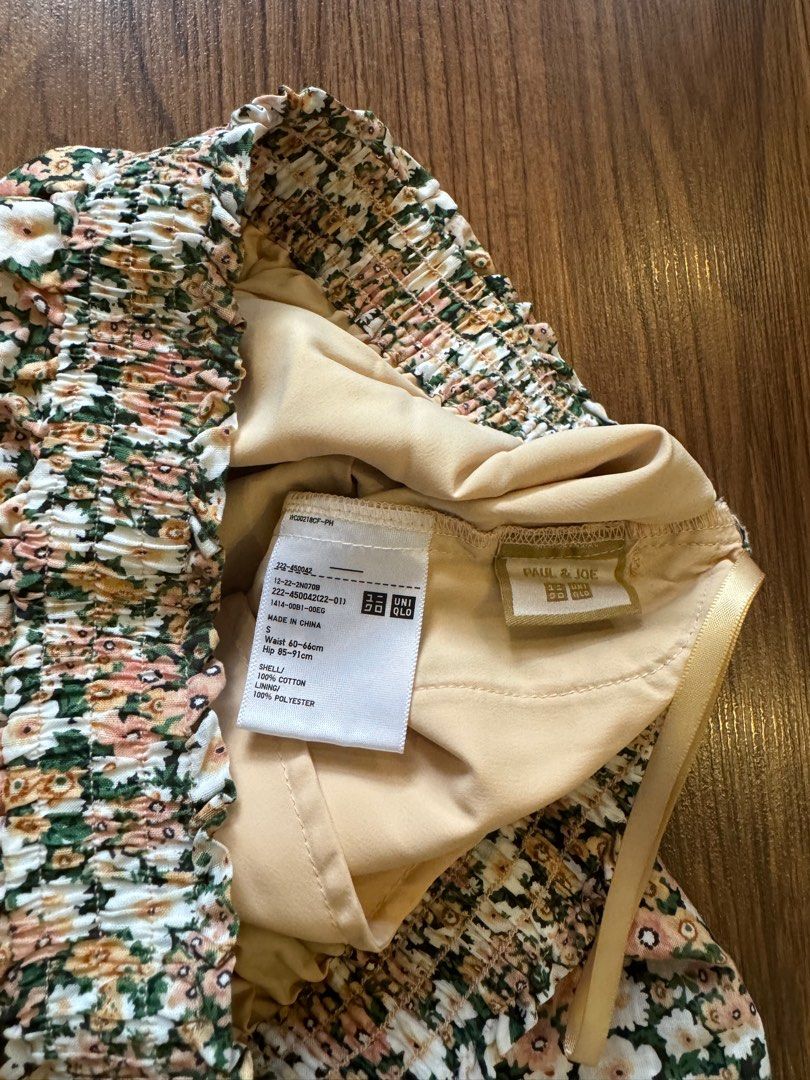 Uniqlo Tiered Skirt (Category: Skirts) located in Lipa City. Submitted by trixpelliarmus (Listing ID 1341950997, Image 3). Description: Uniqlo x Paul & Joe Small.