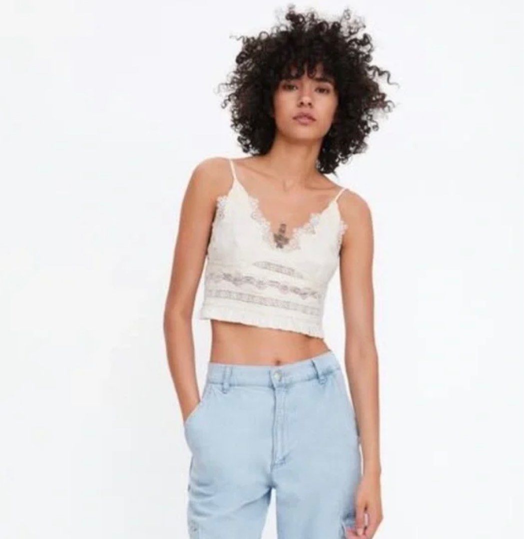 Zara Lace Dainty Cropped Top (Category: Sleeveless) located in Quezon City. Submitted by the__blanc (Listing ID 1341924076, Image 2). Description: Helping tags: Zara, COS, Mango, Bershka, Pull&Bear, Urban Revivo, H&M, Stradivarious.