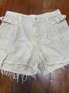 (Category: ) located in . Submitted by r_closetcleanup (Listing ID 1341900333, Image 1). Description: .