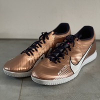 (Kategori: ) berada di . Dikirim oleh sneakersvibe (ID iklan 1341794172, Gambar 1). Deskripsi: .