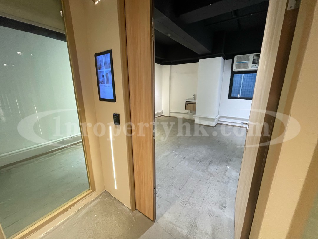 （分類：）位於 。 由 jasonng_studio.rent 提交（商品編號 1342019557，圖片 1）。簡介： 。