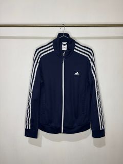 (Category: ) located in . Submitted by restock.thrift (Listing ID 1342109704, Image 1). Description: .