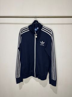 (Category: ) located in . Submitted by restock.thrift (Listing ID 1342092698, Image 1). Description: .