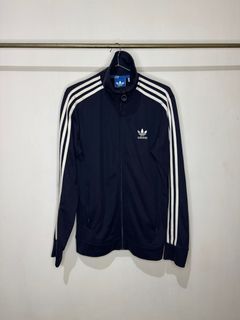 (Category: ) located in . Submitted by restock.thrift (Listing ID 1342098494, Image 1). Description: .