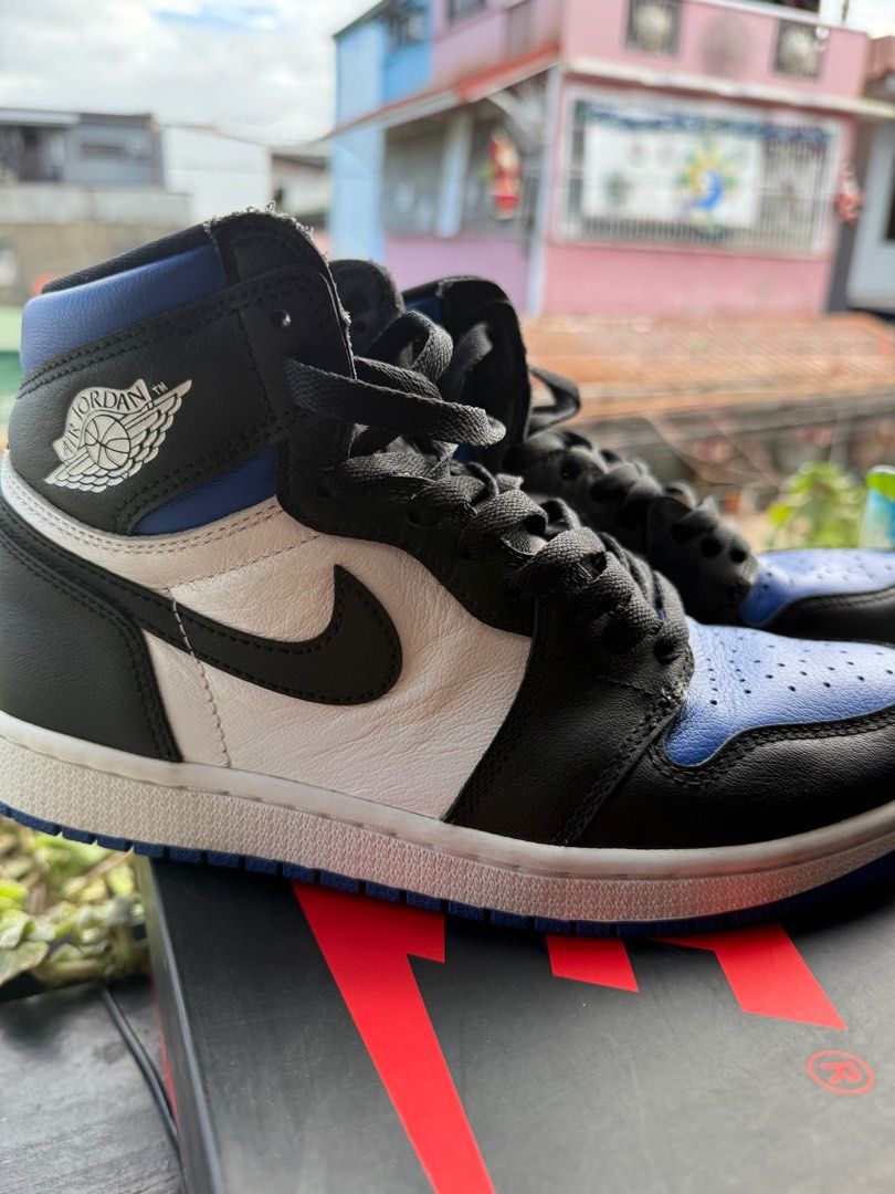 AIR JORDAN 1 RETRO HIGH OG (Category: Sneakers) located in Navotas City. Submitted by dgail (Listing ID 1341966898, Image 2). Description: AIR JORDAN 1 RETRO HIGH OG BLACK/BLUE/WHITE SIZE US 8 Used twice With box and receipt from Titan RFS: decluttering Payment: bank transfer/gcash .