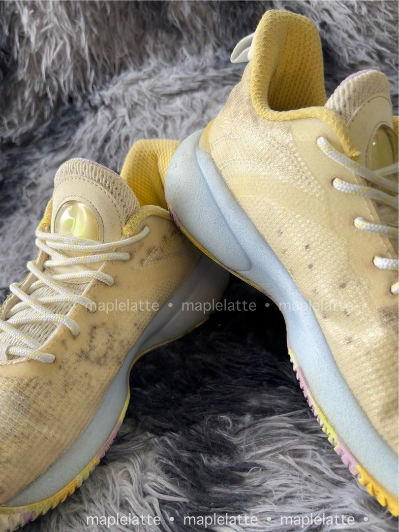 Anta Cement Bubble Basketball Shoes (Category: Sneakers) located in San Pedro. Submitted by maplelatte_ (Listing ID 1342138682, Image 2). Description: 💯 original Size: EURO 39| CM 24.5 Condition: 9/10 Actual pics are posted! 🛵 Same day delivery via Lalamove 📦 Shipping via LBC/JNT (Payment first) Location: Laguna “Buyer will pay the delivery/shipping fee”.