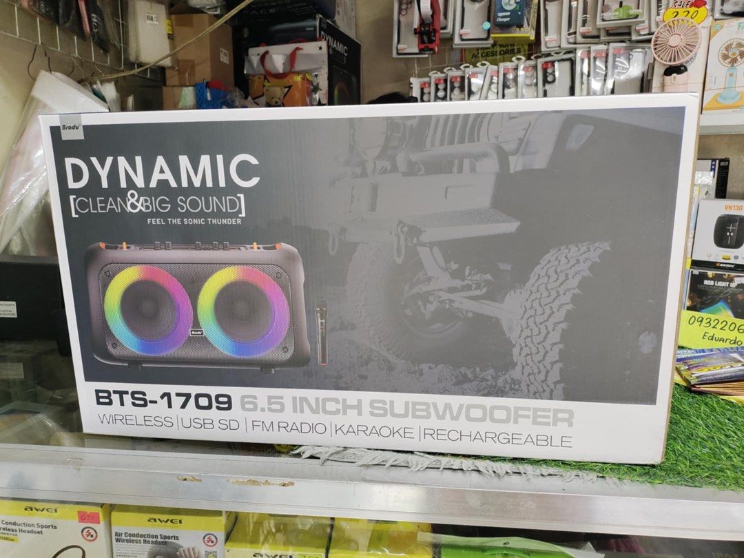 awei Y887 model wireless speaker (Category: Soundbars, Speakers & Amplifiers) located in Quezon City. Submitted by roldanjred46732 (Listing ID 1341970507, Image 2). Description: 100% original awei Y887 model wireless portable speaker dual speaker outdoor water proof up to 5 hours music play time price-1700 brand new .