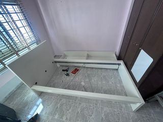 (Category: ) located in . Submitted by miamaise (Listing ID 1341973443, Image 1). Description: .