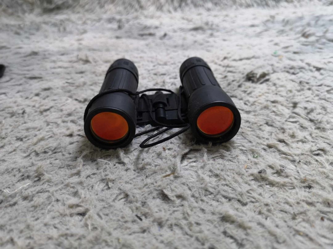 Black Men Compact Binocular (Category: Lens & Kits) located in Santa Cruz. Submitted by jmy_surplus.2 (Listing ID 1341986186, Image 2). Description: Size ; L - 12cm W - 10cm Color ; Black Type ; Binocular Brand ; No brand Material ; Plastic , Metal Style ; Black Men Binocular LG 96 JMY 4.