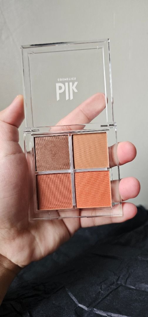 [Brand New] BLK - Eye Shadow Palette (Clay) (Category: Makeup) located in Manila. Submitted by ivym.s (Listing ID 1342051832, Image 2). Description: Brand: BLK Shade: Clay Condition: Brand new (swatched only) Price is slightly negotiable. MOP: BPI, BDO, GCASH Shipping: Lalamove/Grab Express, LBC and J&T only, shouldered by buyer. Location: Pandacan, Manila..