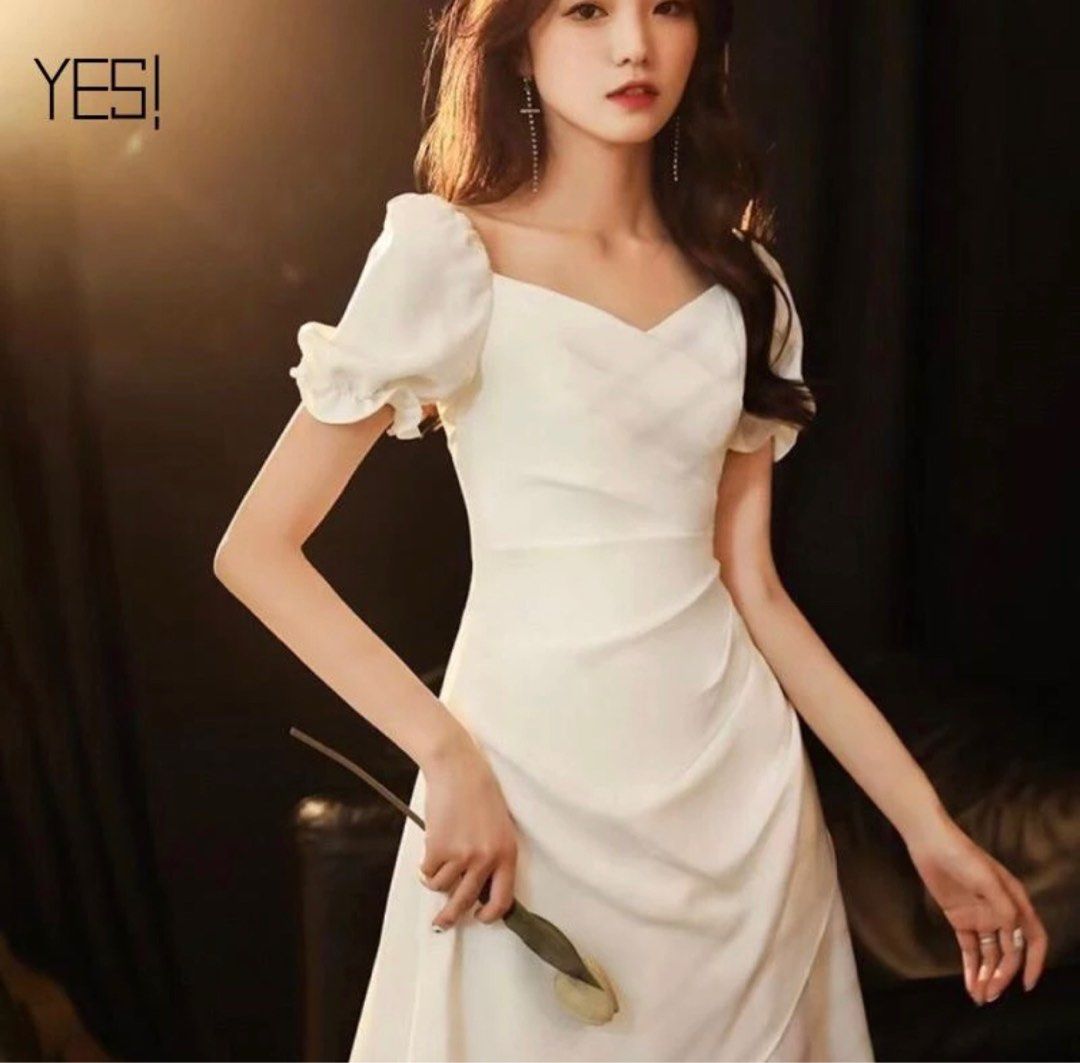 Brand new formal white dress (Category: Dresses) located in Manila. Submitted by reenedyn0909 (Listing ID 1341992864, Image 3). Description: XL.