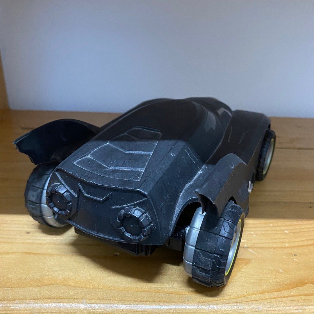 Dc Batman Tech Defender Batmobile with Remote Control, Hobbies & Toys ...