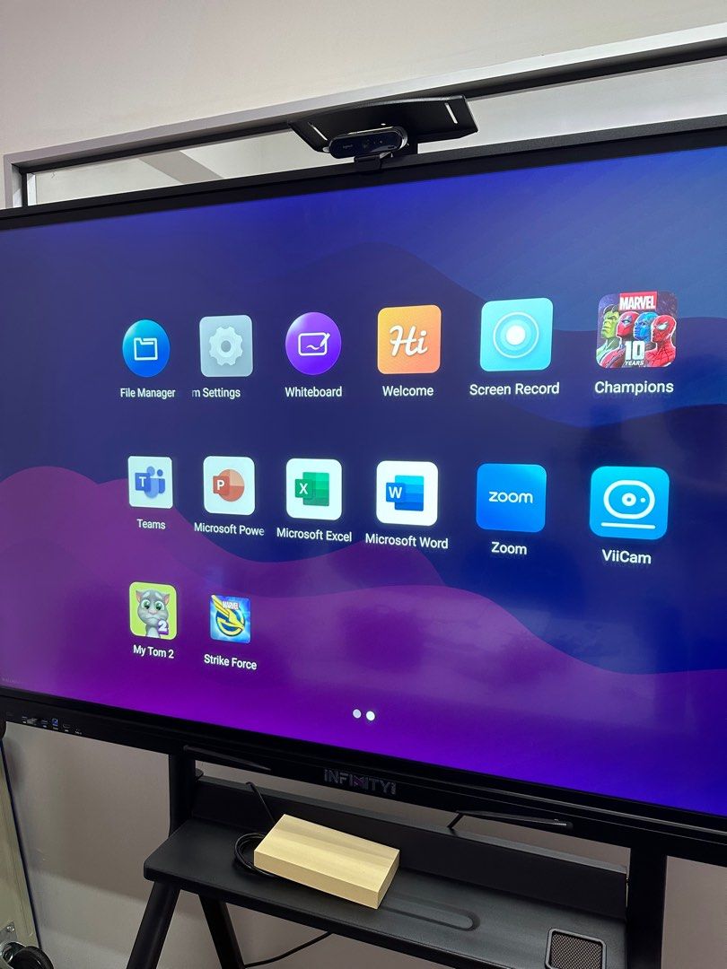 Smart interactive panel (Category: Office & Business Technology) located in Kuala Lumpur. Submitted by waitiong (Listing ID 1342116273, Image 3). Description: Interactive Panel 4k Screen Demo unit Spec: Android 14 OS / 8g/ 128gb/ Octa core processor Built in OPS HD Webcamera 2 Dummy Pen.
