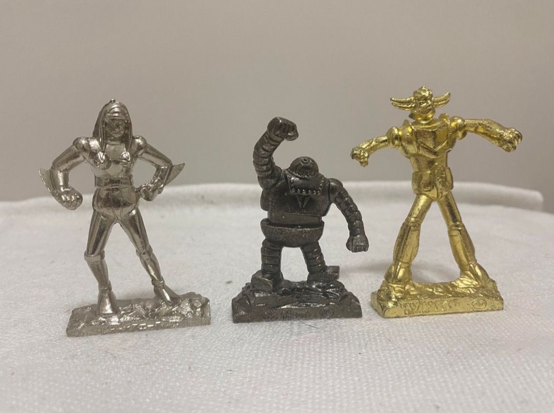 Die-cast Borot, Venus and Grendizer (Category: Vintage Collectibles) located in Caloocan City. Submitted by banshee8818 (Listing ID 1341982202, Image 1). Description: Venus in silver, borot in black and grendizer in gold Pure metal and heavy Popy. Vintage .
