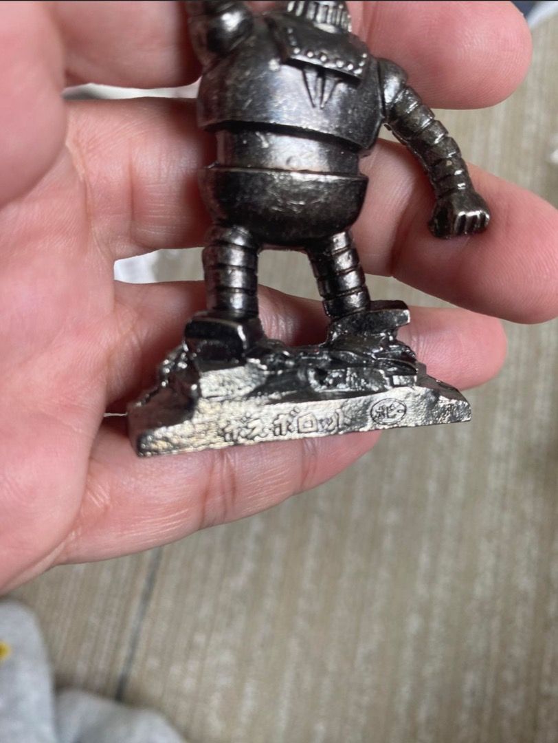 Die-cast Borot, Venus and Grendizer (Category: Vintage Collectibles) located in Caloocan City. Submitted by banshee8818 (Listing ID 1341982202, Image 3). Description: Venus in silver, borot in black and grendizer in gold Pure metal and heavy Popy. Vintage .